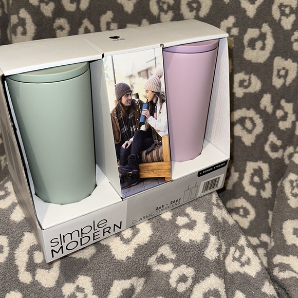 New Simple Modern Classic Tumblers 24oz Stainless Steel (2 pack set) 😍 - Picture 15 of 16